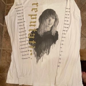 Taylor Swift reputation concert tour Long t-shirt M
